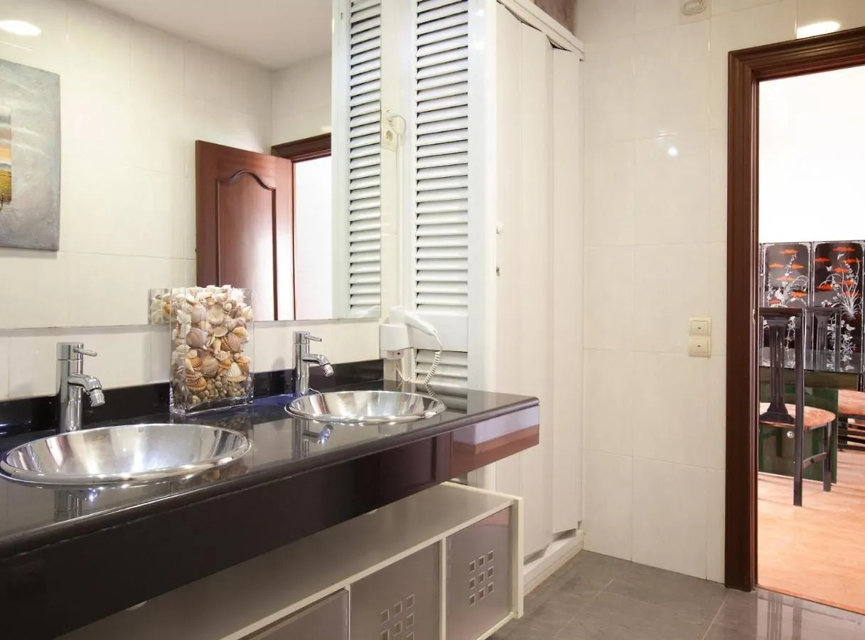 Rambla Cat - Penthouse With Terrace Apartment Barcelona Spain